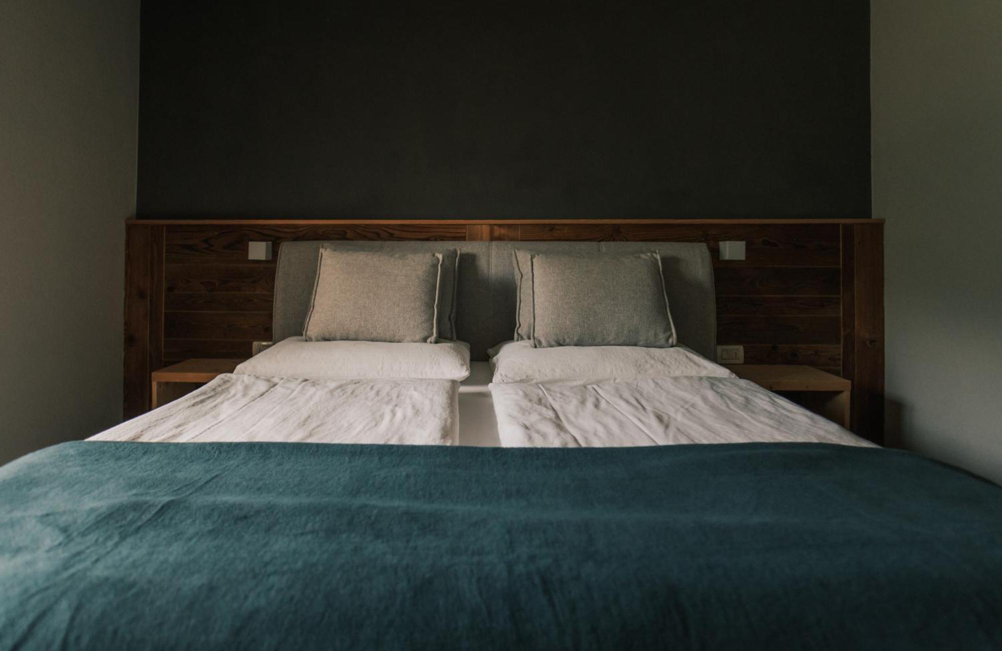 Doppelzimmer mit Balkon (2 Erwachsene + 1 Kind)